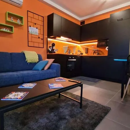 Modern - 50 M From Sea - Free Wi-fi - Super Cool - Terrace - Fully Air-conditioned Apartment
