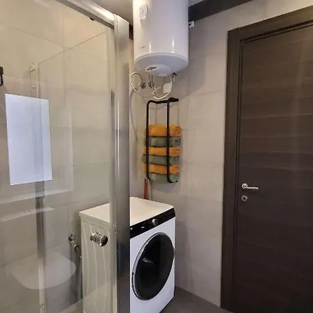Modern - 50 M From Sea - Free Wi-fi - Super Cool - Terrace - Fully Air-conditioned Apartment *